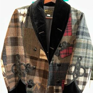 Worn once. Well tailored beautiful piece.